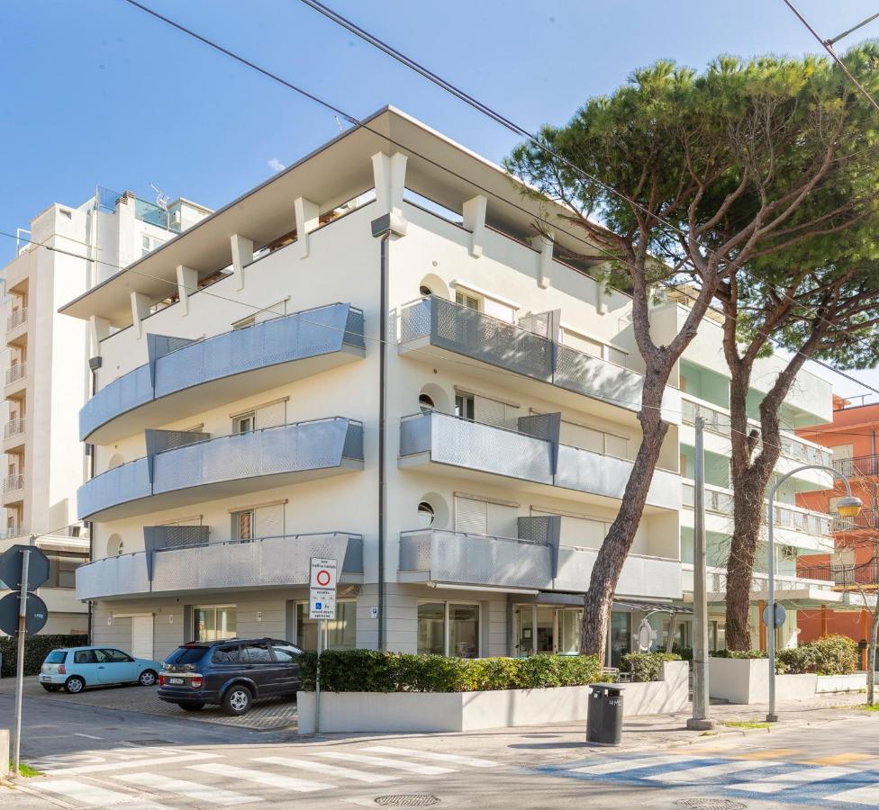 Residence Marittimo Riccione Kültér fotó