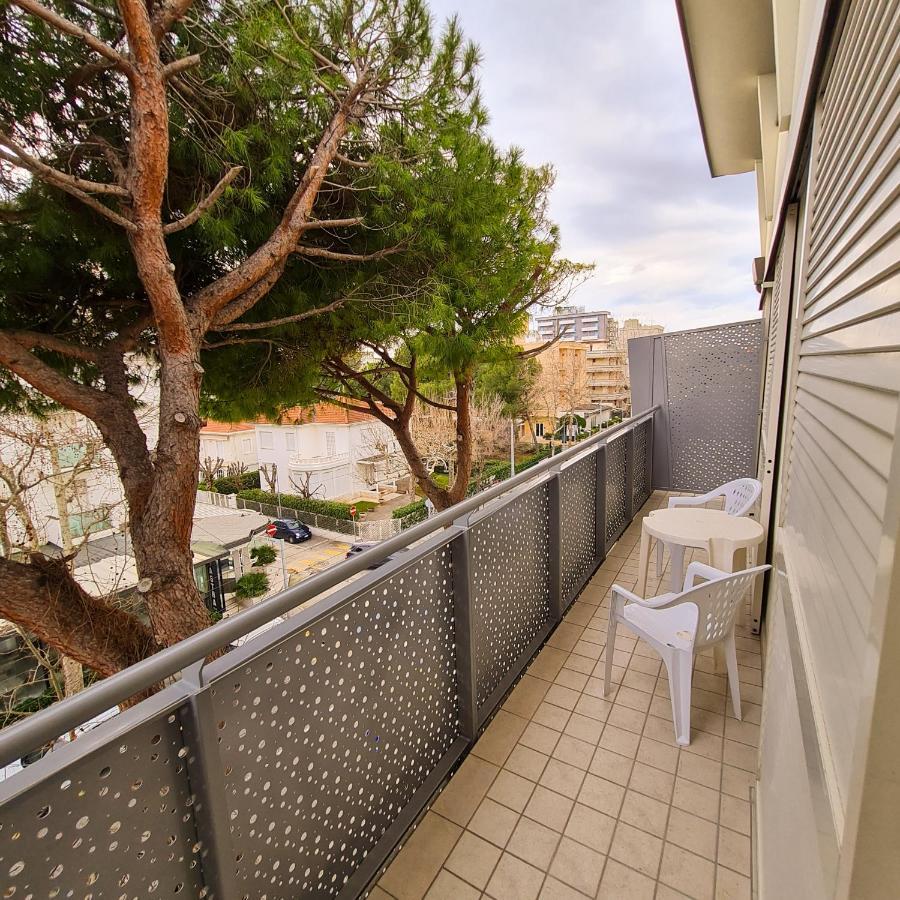 Residence Marittimo Riccione Kültér fotó
