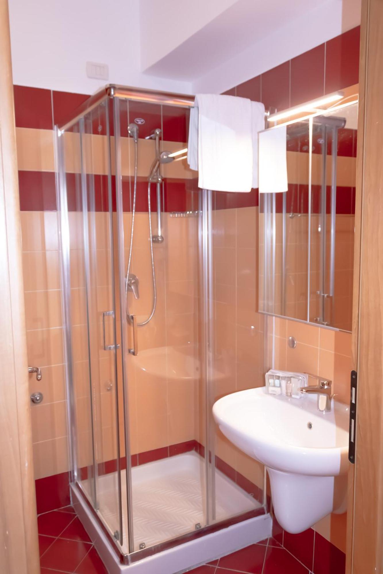 Residence Marittimo Riccione Kültér fotó